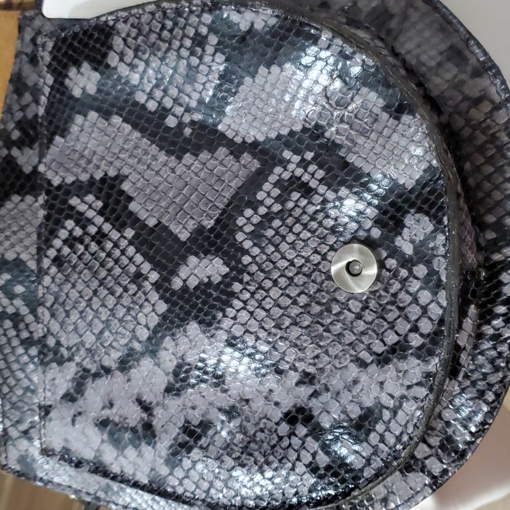NWT PATRICIA NASH PADOVA CROCO- EMBOSSED LEATHER SADDLE BAG WITH DUST BAG - Picture 4 of 11